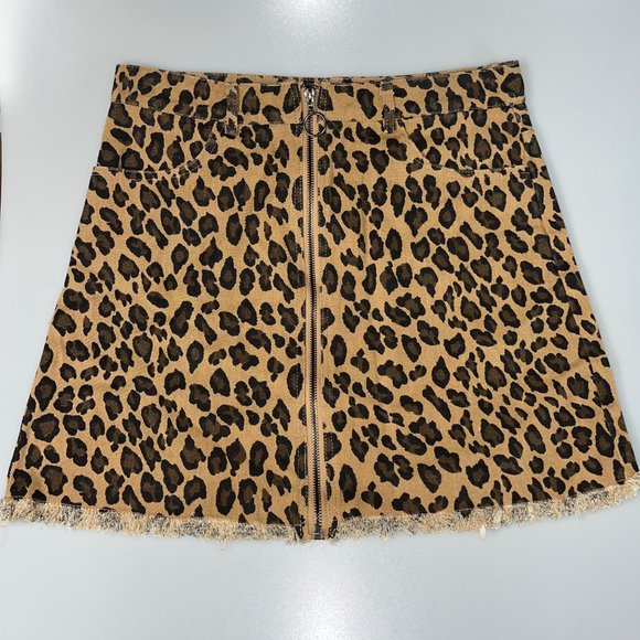 EESOME Boutique cheetah‎ print skirt with zipper detail and pockets Small - Picture 1 of 8